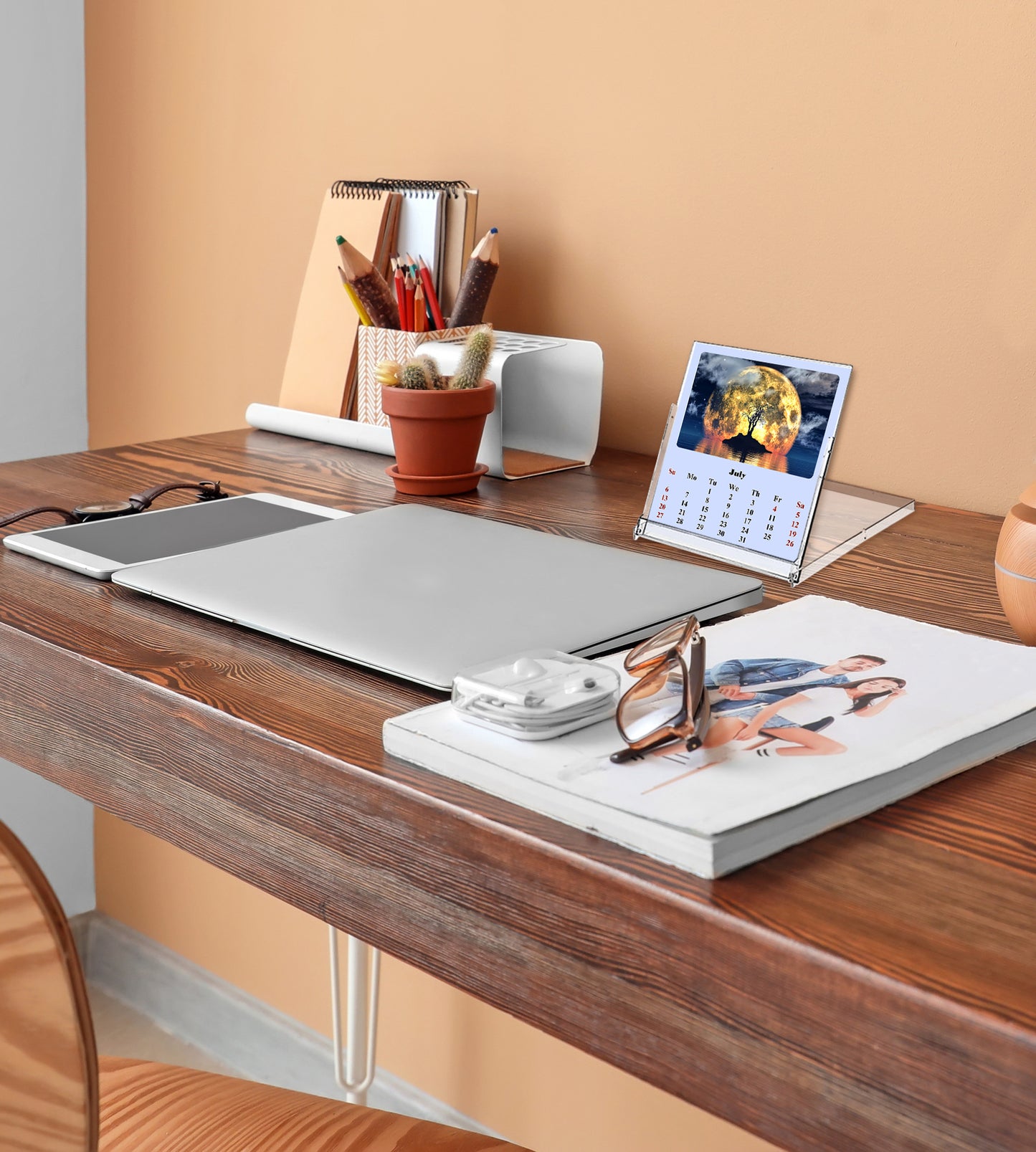 2025-2026 CD-Style Desk Calendar 18 Months Calendar (Lunar)