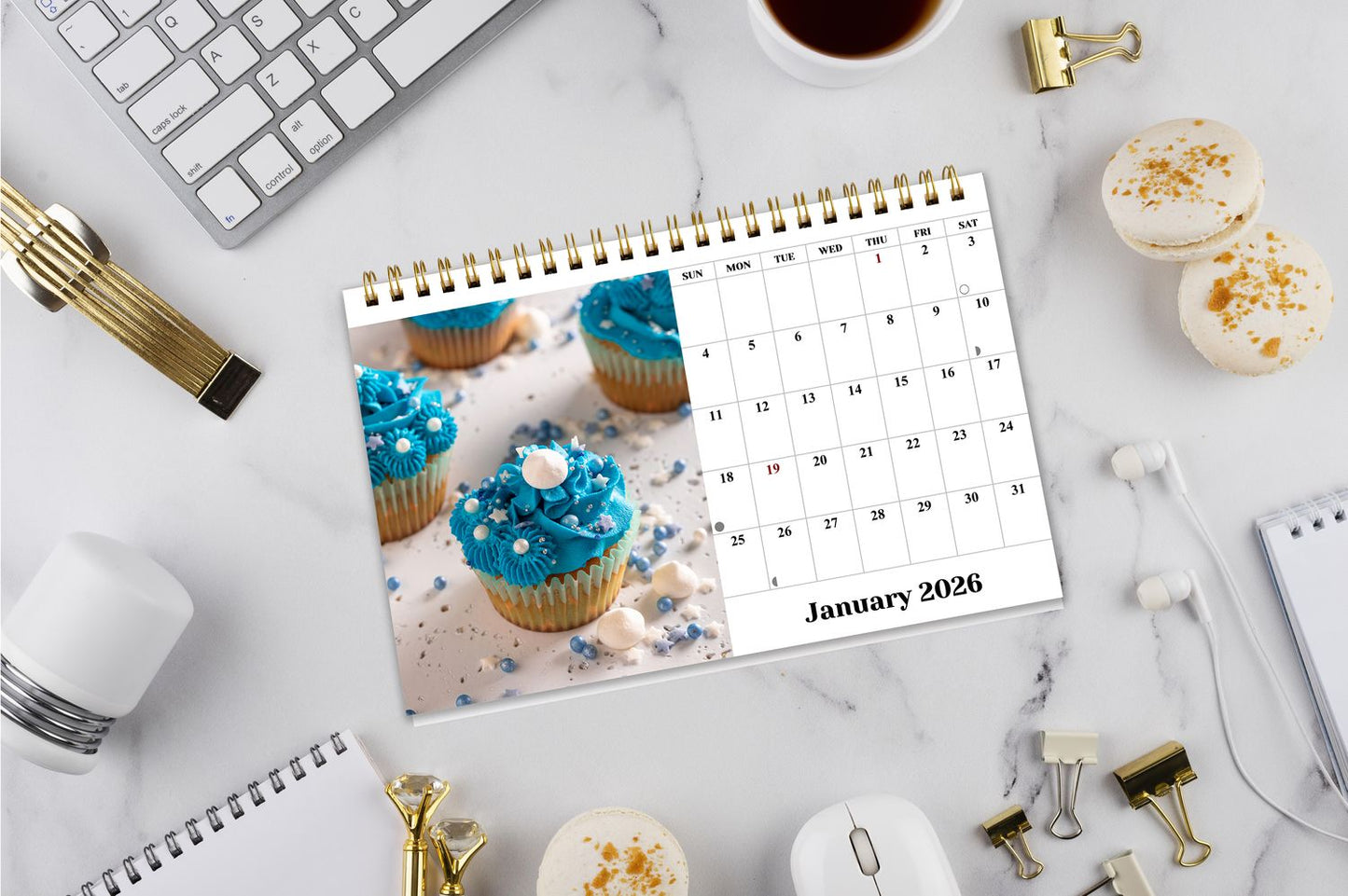 2026-12 Months Desk Calendar Desktop Planner with To-Do List (Cupcakes)