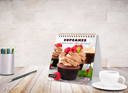 2026-2027 18 Months Standing Flip Desk Calendar Desktop Planner (Cupcakes)